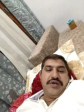 Snapshot of Amandev7 chatting on June 2026 04:29:01 PM Amandev7 online show from June 2026 04:29:01 PM