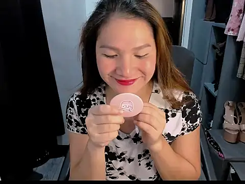 soooooANGEL online show from October 2025 01:17:02 AM