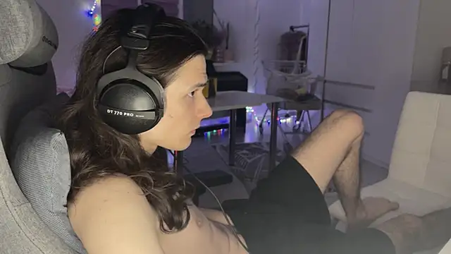 CandyChell online show from February 2026 03:19:01 PM