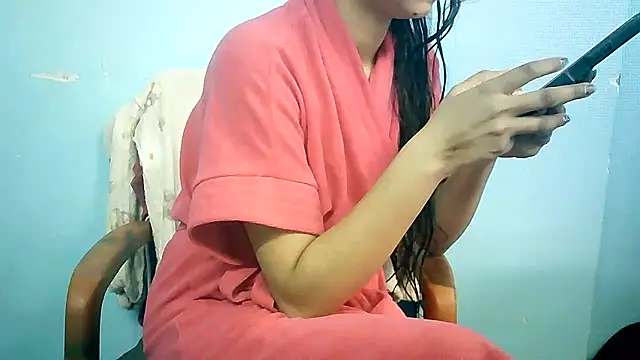 Snapshot of lovelydesi21 chatting on December 2024 06:52:02 AM lovelydesi21 online show from December 2024 06:52:02 AM