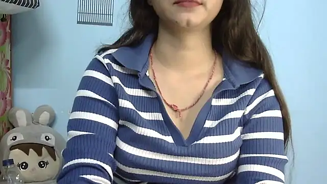 Snapshot of lovelydesi21 chatting on October 2025 09:39:02 AM lovelydesi21 online show from October 2025 09:39:02 AM