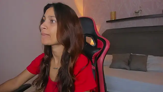 cora 22 online show from December 2025 12:43:01 PM