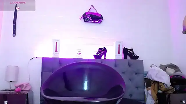 louise nails online show from January 2025 08:15:02 PM