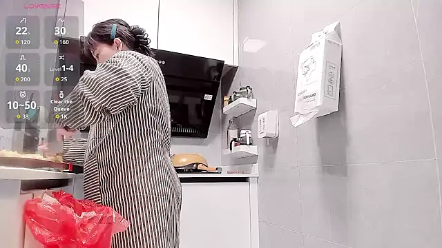 Vivian-6 online show from March 2026 01:23:02 AM