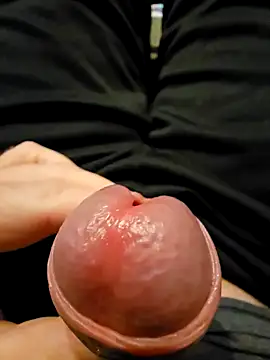 Snapshot of cross10 chatting on January 2025 10:23:01 PM cross10 online show from January 2025 10:23:01 PM