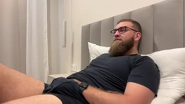 Bear bear  online show from November 2025 11:42:02 AM