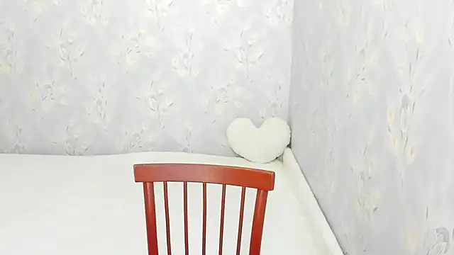 Snapshot of Rainbow_lady chatting on April 2026 10:18:02 AM Rainbow lady online show from April 2026 10:18:02 AM