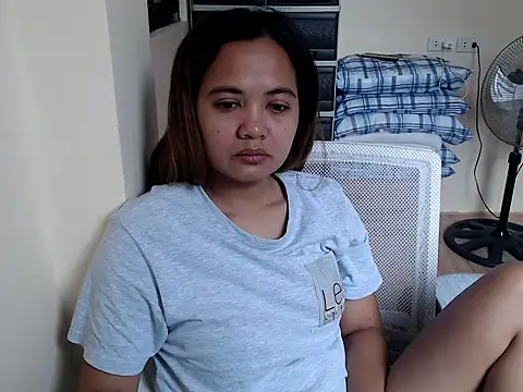 xTheLastVIRGINx online show from February 2026 05:45:01 AM