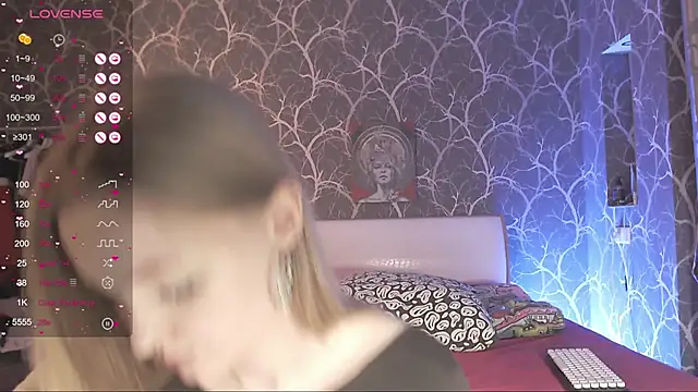 Snapshot of MiaMiaMeow chatting on November 2025 03:04:01 PM MiaMiaMeow online show from November 2025 03:04:01 PM