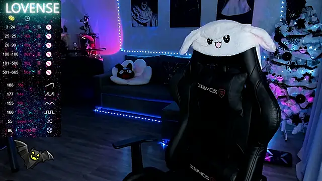 Snapshot of RachelQueen_ chatting on January 2025 07:53:02 PM RachelQueen online show from January 2025 07:53:02 PM