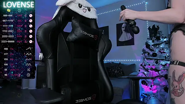 Snapshot of RachelQueen_ chatting on February 2025 05:48:01 PM RachelQueen online show from February 2025 05:48:01 PM