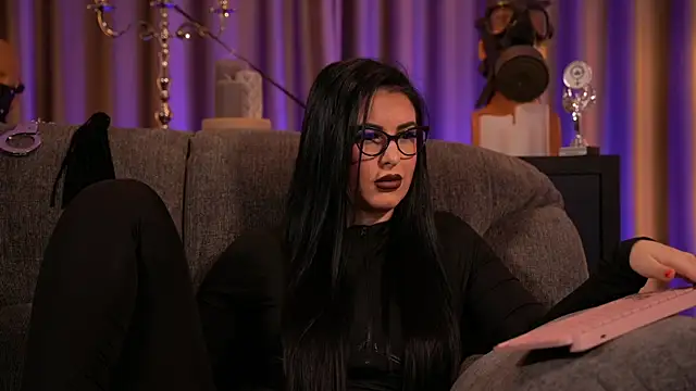 kelly kent online show from February 2025 02:51:02 AM