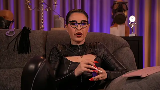 kelly kent online show from March 2025 12:53:01 AM