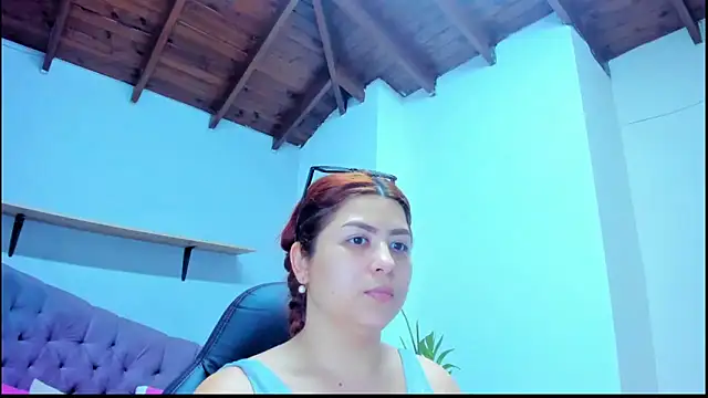 Gretta Queen online show from March 2026 06:25:01 PM