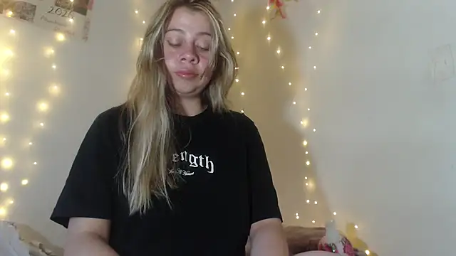 SweetSofty online show from July 2026 10:34:01 PM