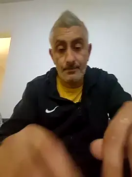 cuci45 online show from December 2025 05:39:02 PM