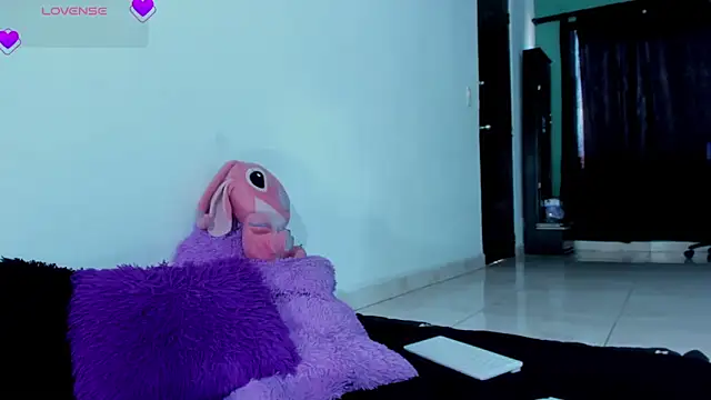 Snapshot of ink_demonxxx chatting on January 2025 03:59:02 PM ink demonxxx online show from January 2025 03:59:02 PM