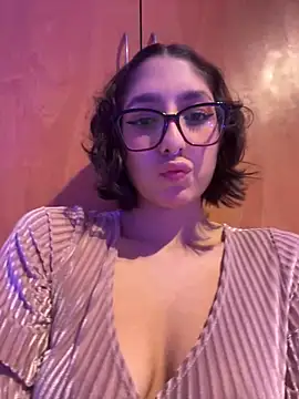 Snapshot of aurora_xoxo chatting on December 2024 03:24:01 AM aurora xoxo online show from December 2024 03:24:01 AM