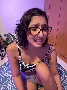 Snapshot of aurora_xoxo chatting on February 2025 04:59:01 AM aurora xoxo online show from February 2025 04:59:01 AM