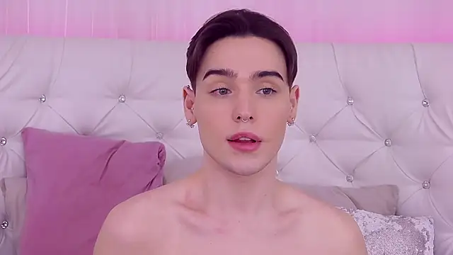 Snapshot of RobbyCharming chatting on January 2025 11:11:02 PM RobbyCharming online show from January 2025 11:11:02 PM