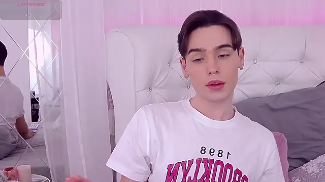 Snapshot of RobbyCharming chatting on February 2025 07:54:01 PM RobbyCharming online show from February 2025 07:54:01 PM