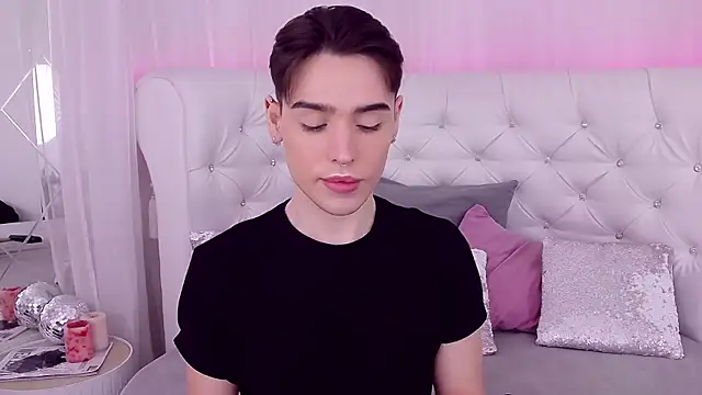 Snapshot of RobbyCharming chatting on March 2025 07:49:02 PM RobbyCharming online show from March 2025 07:49:02 PM