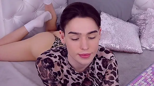 Snapshot of RobbyCharming chatting on March 2025 10:52:02 PM RobbyCharming online show from March 2025 10:52:02 PM