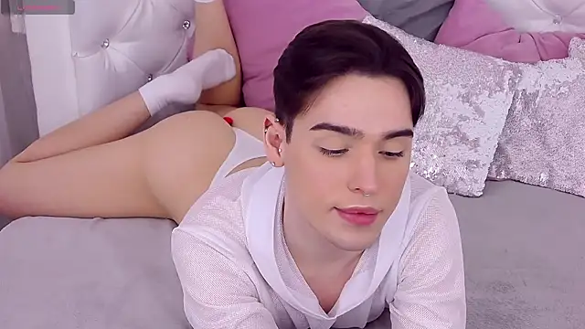 Snapshot of RobbyCharming chatting on March 2025 10:49:01 PM RobbyCharming online show from March 2025 10:49:01 PM