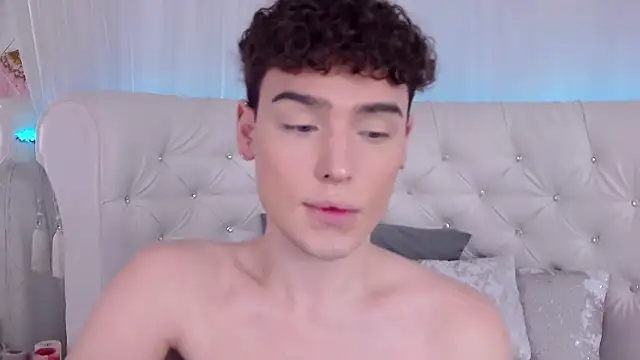 Snapshot of RobbyCharming chatting on November 2025 03:39:02 AM RobbyCharming online show from November 2025 03:39:02 AM