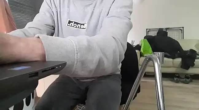 Snapshot of uk-bobbie-uk chatting on February 2025 09:00:01 AM uk-bobbie-uk online show from February 2025 09:00:01 AM