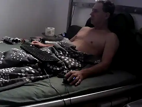 peterpaul2208 online show from October 2025 07:42:01 AM