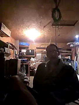 Snapshot of Laying_Sooner chatting on November 2025 07:08:02 AM Laying Sooner online show from November 2025 07:08:02 AM