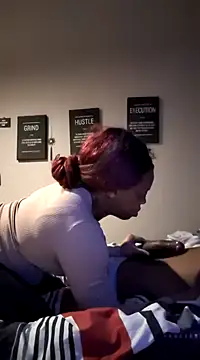 Snapshot of mayywetter chatting on January 2025 01:49:01 PM mayywetter online show from January 2025 01:49:01 PM