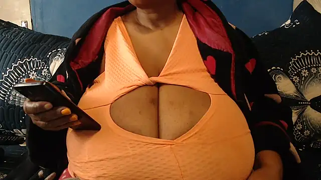 CUTEFIRMMELONSS online show from September 2025 08:16:01 AM