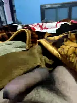 Snapshot of Deshilund9 chatting on January 2025 12:59:01 AM Deshilund9 online show from January 2025 12:59:01 AM