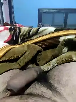 Snapshot of Deshilund9 chatting on January 2025 05:15:02 PM Deshilund9 online show from January 2025 05:15:02 PM