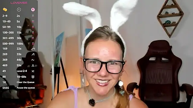 jasminedaze888 online show from April 2026 09:01:01 PM