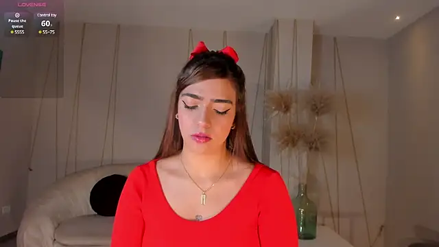 Snapshot of MariamRivera_ chatting on January 2025 03:52:02 AM MariamRivera  online show from January 2025 03:52:02 AM