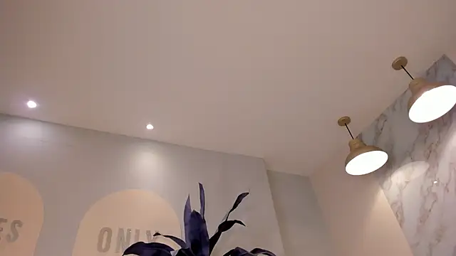 Snapshot of MariamRivera_ chatting on February 2025 10:05:01 AM MariamRivera  online show from February 2025 10:05:01 AM