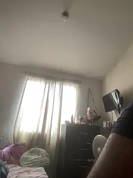 Snapshot of thegoldensexting420 chatting on September 2025 03:01:01 PM thegoldensexting420 online show from September 2025 03:01:01 PM