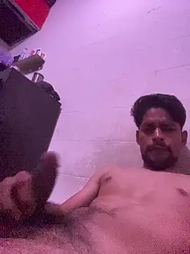 Snapshot of thegoldensexting420 chatting on October 2025 06:58:02 AM thegoldensexting420 online show from October 2025 06:58:02 AM