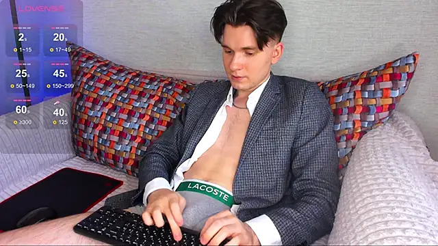 Snapshot of maxboy4 chatting on March 2025 01:07:01 PM maxboy4 online show from March 2025 01:07:01 PM
