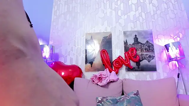 lara murphy online show from February 2025 07:35:01 PM