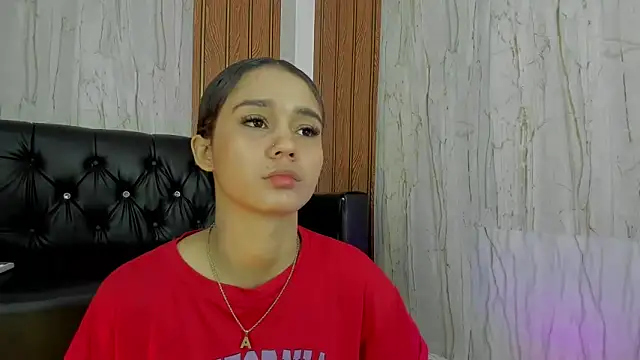 MarianaManzur online show from October 2025 03:04:01 PM