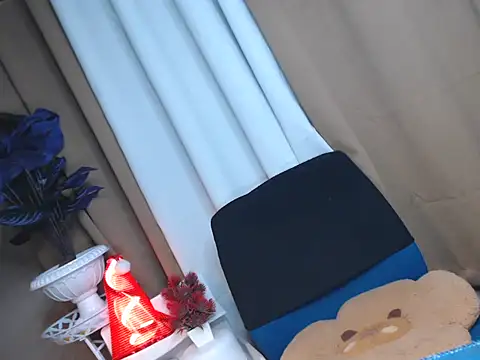 Snapshot of Ladygel20 chatting on November 2025 03:25:01 PM Ladygel20 online show from November 2025 03:25:01 PM