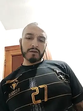 KenllyH online show from December 2025 01:03:02 AM