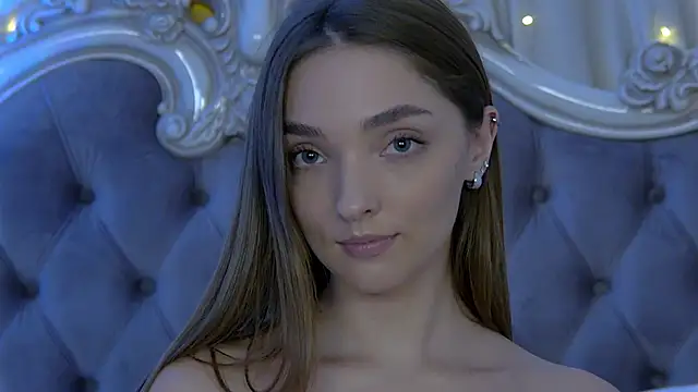 Snapshot of VirginieCruz chatting on February 2025 11:32:01 PM VirginieCruz online show from February 2025 11:32:01 PM