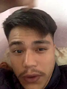 Snapshot of Hullax chatting on November 2025 02:02:02 AM Hullax online show from November 2025 02:02:02 AM