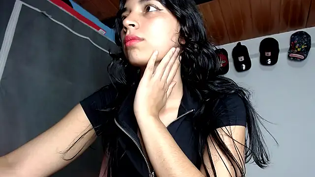 Snapshot of Nasty_019 chatting on December 2024 01:51:01 AM Nasty 019 online show from December 2024 01:51:01 AM