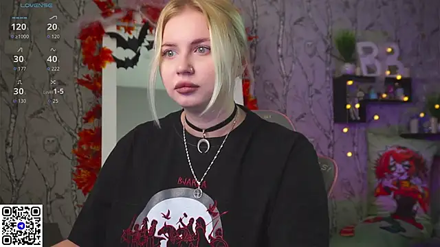 Moon Valkyrie online show from October 2025 11:33:02 AM